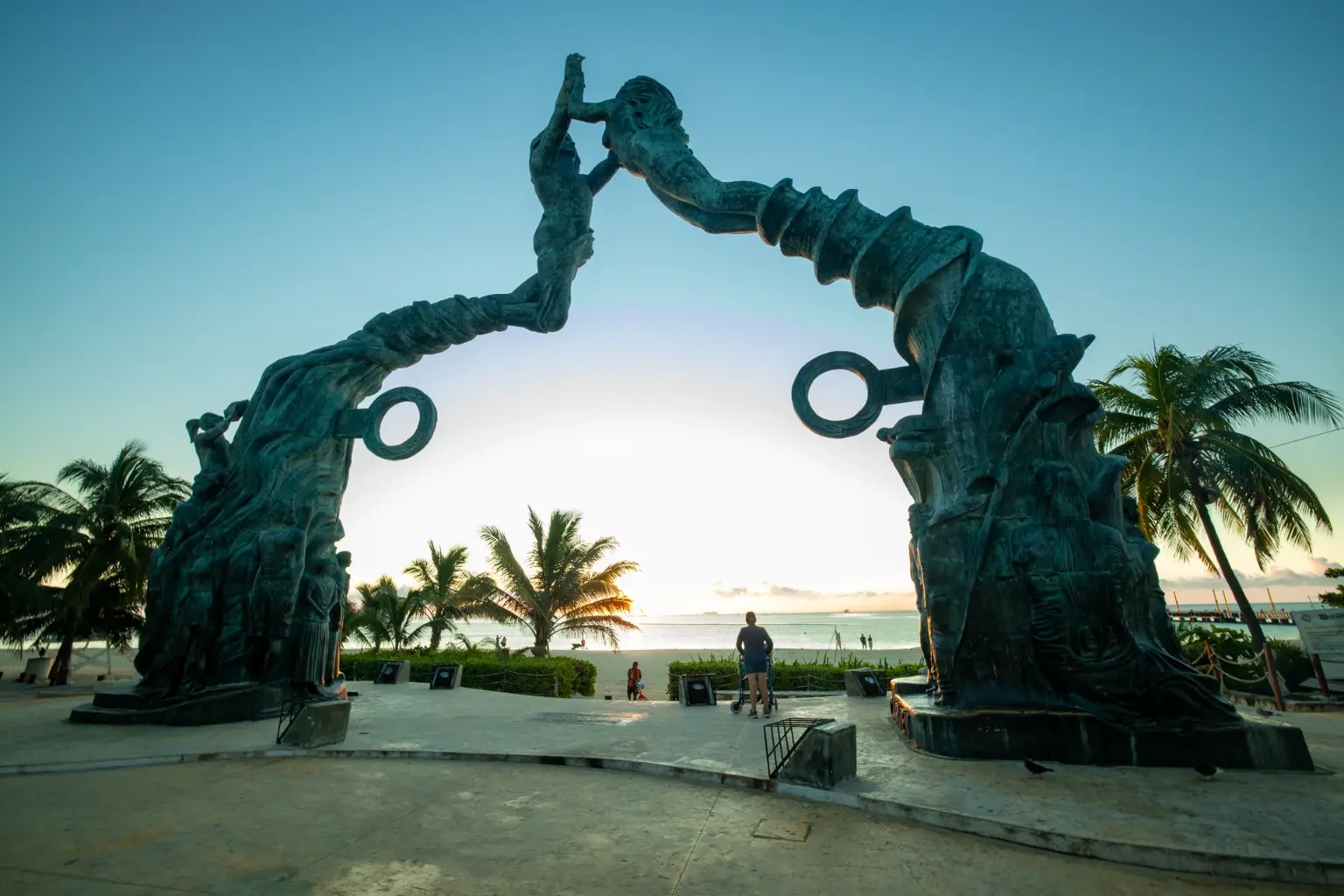empresa de alquiler de andamios en Playa del Carmen